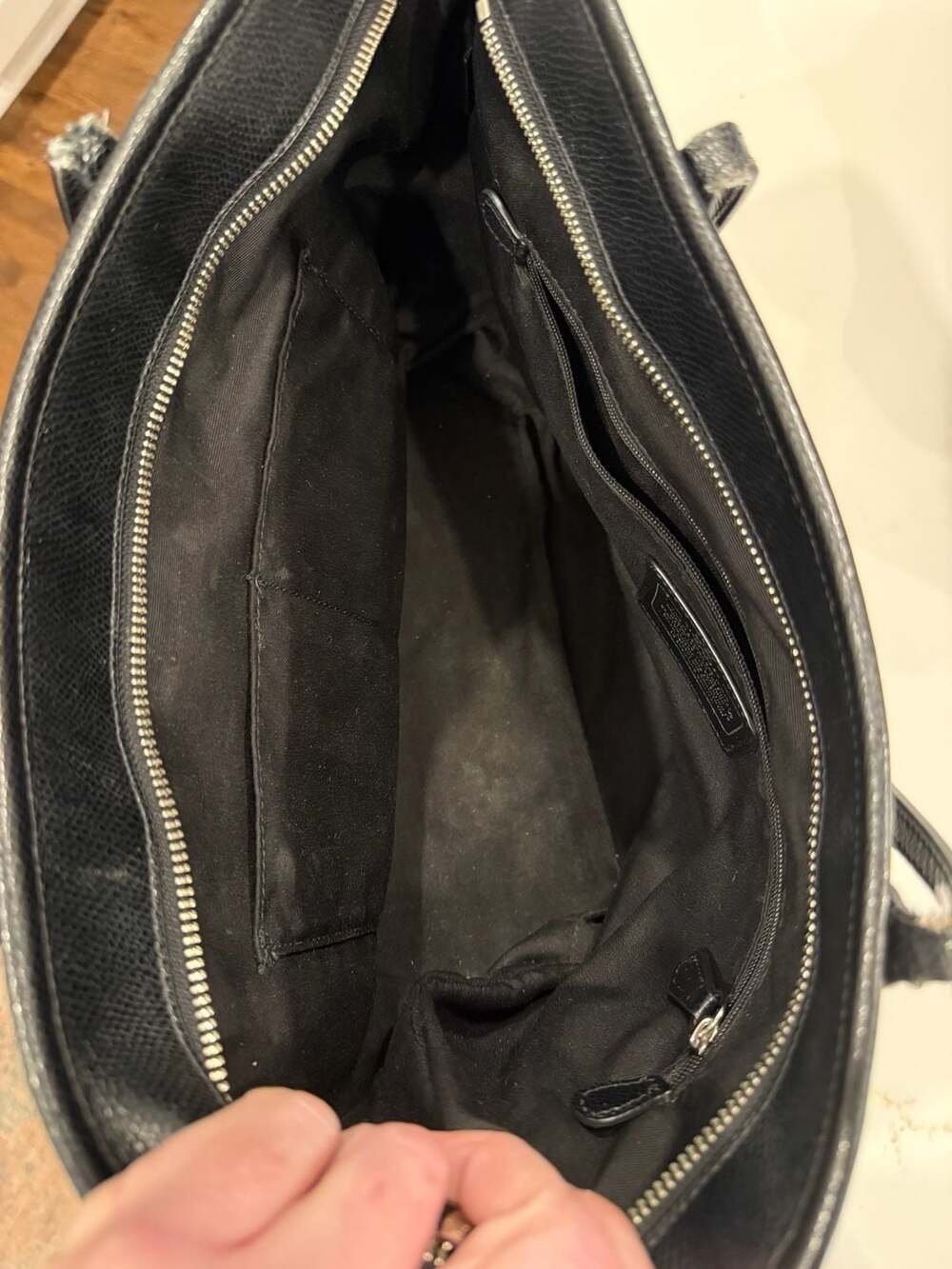 Coach Market Tote in Black Polished Pebble Leather with Turnlock Detail - Picture 7 of 7